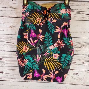 OLD NAVY Tankini Vibrant Floral Pattern Built in Bra Size Medium